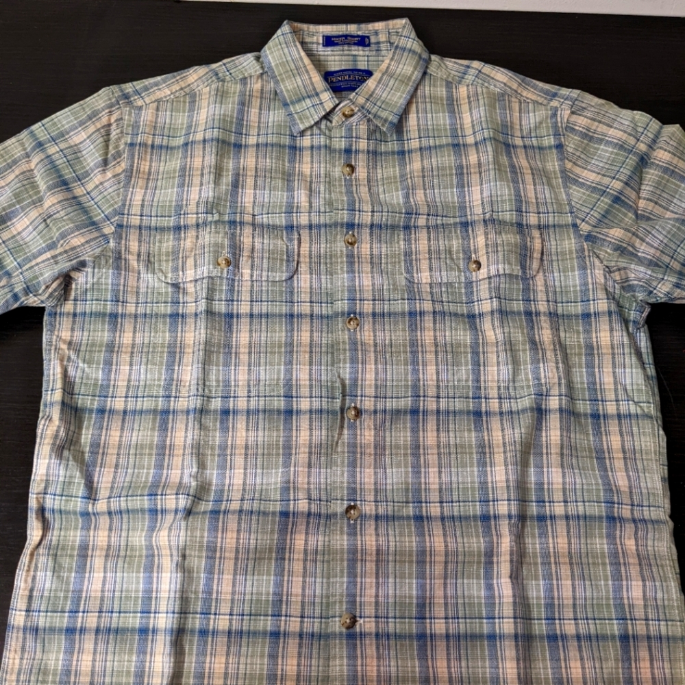 Mens Pendleton hiker shirt size medium